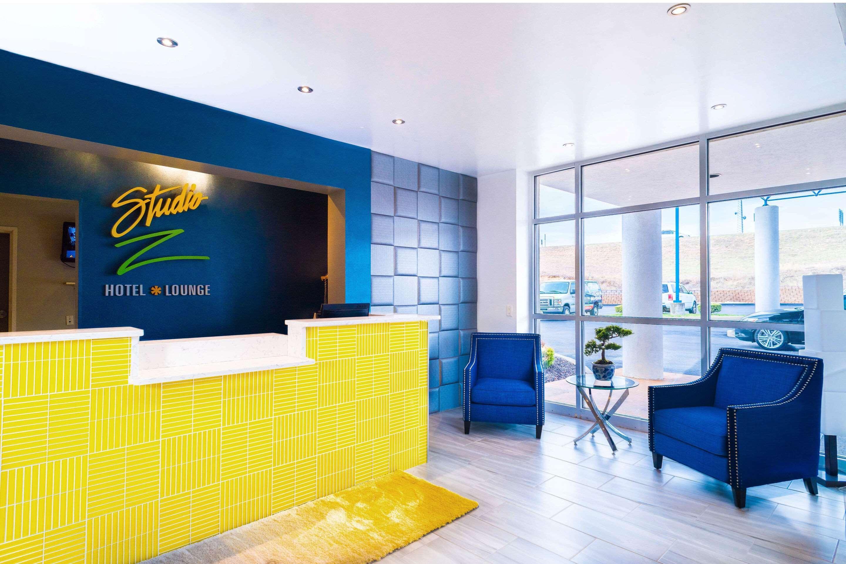 Studio Z, Ascend Hotel Collection Saint-Robert Exterior foto